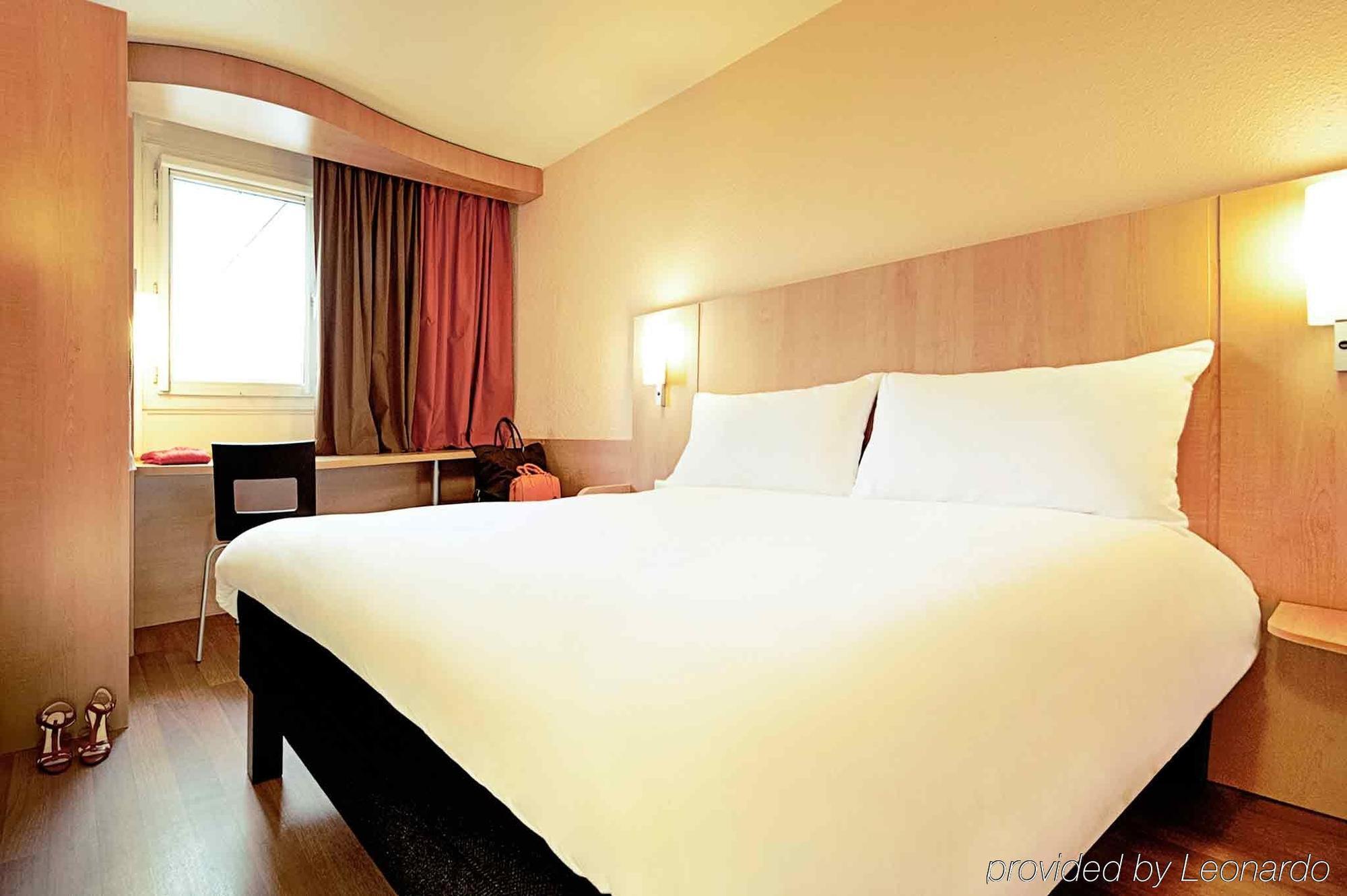 Ibis Calais Car Ferry Hotel Luaran gambar