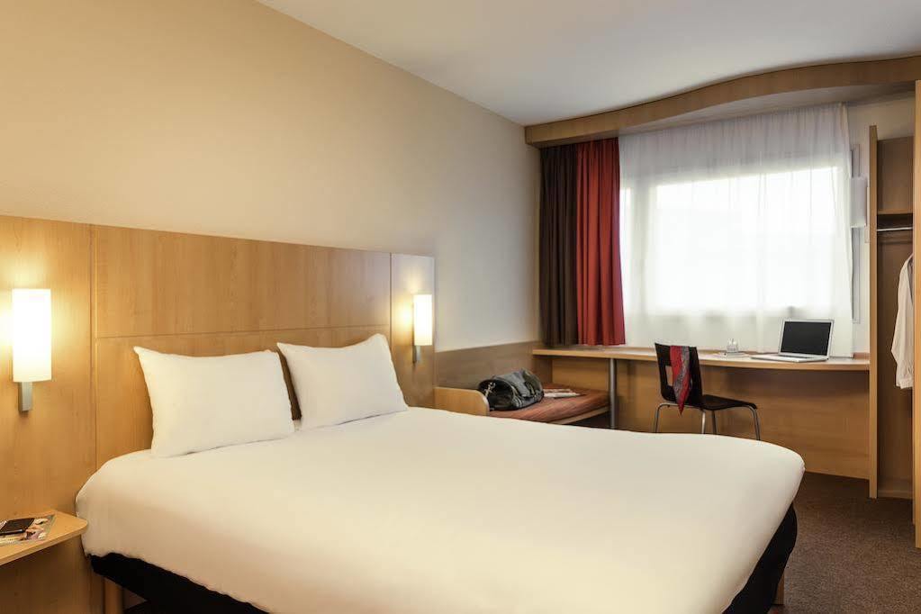Ibis Calais Car Ferry Hotel Luaran gambar